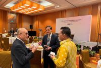 Gubernur Kepulauan Riau (Kepri), Ansar Ahmad, menjadi salah satu pembicara dalam S. Rajaratnam Dialog Endowment Regional Outlook Forum di Singapura, Kamis (11/1/2024). Forum ini merupakan ajang diskusi dan pertukaran gagasan antara para pemimpin, akademisi, dan praktisi di bidang politik, ekonomi, dan keamanan regional. Foto: Diskominfo Kepri
