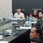 rapat kooordinasi Tim Pengendalian Inflasi Daerah (TPID) Kota Tanjungpinang, Kamis (11/1) di Ruang Rapat Engku Putri Raja Hamidah, Kantor Wali Kota Tanjungpinang. Foto: Diskominfo Tanjungpinang

