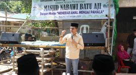 Masjid Nabawi yang berlokasi di Perumahan Rawa Indah Permai RT/RW 26/11 Batuaji diresmikan oleh Wakil Wali Kota Batam Amsakar Achmad, pada Minggu (14/1/2024). Foto: INIKEPRI.COM