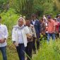 Anggota Komisi V DPR RI Fraksi Golkar Dapil Kepri Cen Sui Lan mengalokasikan lagi dana aspirasinya sebesar Rp400 juta, untuk kegiatan Program Air Minum Berbasis Masyarakat (Pamsimas) di Desa Telaga Tujuh, Durai, Kabupaten Karimun pada tahun anggaran 2024. Foto: Istimewa