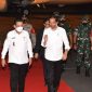 Presiden Joko Widodo disambut Gubernur Kepri Ansar Ahmad di bandara RHF Tanjungpinang beberapa waktu yang lalu. Foto: Istimewa