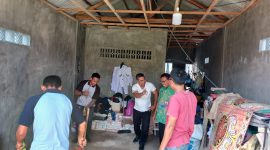 Dinas Pemberdayaan Perempuan Perlindungan Anak dan Pemberdayaan Masyarakat (DP3APM) Kota Tanjungpinang berikan pendampingan asuh terhadap anak yang rentan drop out dari sekolah di Kampung Bugis. Foto: Diskominfo Tanjungpinang