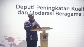 Deputi bidang Koordinasi Pendidikan dan Moderasi Beragama Kemenko PMK Warsito saat menjadi pembicara kunci pada Acara Kongres Beasiswa Ke 3 di Auditorium Perpusatakan Nasional RI.Foto: Kemenko PMK