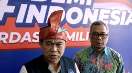 Menkominfo Budi Arie Setiadi dan Dirjen IKP Kominfo Usman Kansong dalam Acara Diskusi Demi Indonesia Cerdas Memilih di Kota Batam, Provinsi Kepulauan Riau. Foto: Humas Kominfo