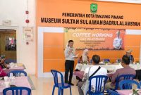 Dinas Kebudayaan dan Pariwisata (Disbudpar) Kota Tanjungpinang kumpulkan pelaku seni dalam rangka silaturahmi membahas persiapan pelaksanaan kalender pariwisata 2024 di Museum Sultan Sulaiman Badrul Alamsyah. Foto: Diskominfo Tanjungpinang