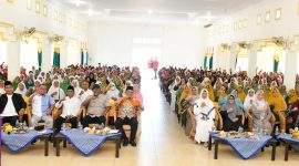 Gubernur Kepulauan Riau H. Ansar Ahmad bersama Badan Kontak Majlis Ta’lim (BKMT) Kepri gelar silaturahmi dengan BKMTKabupaten Lingga di Gedung Nasional Dabo Singkep Kabupaten Lingga, Minggu (21/1/2024). Foto: Diskominfo Kepri