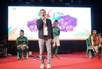 Masyarakat Tanjungpinang disuguhkan pertunjukan seni dan kebudayaan yang memukau dalam Gawai Rakyat 2024, yang diselenggarakan Dinas Kebudayaan dan Pariwisata Kota Tanjungpinang. Acara berlangsung di laman Tugu Sirih Tepi Laut Tanjungpinang, Kepulauan Riau (Kepri), Sabtu (13/1/2024) malam. Foto: Diskominfo Tanjungpinang