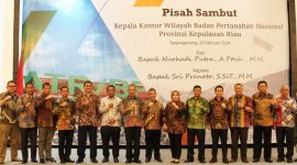 Sekretaris Daerah Provinsi Kepulauan Riau Adi Prihantara menghadiri acara pisah sambut Kepala Kantor Wilayah Badan Pertanahan Nasional (BPN) Provinsi Kepulauan Riau, yang dilaksanakan di Trans Convention Center (TCC) Tanjungpinang, Selasa (20/2) malam. Foto: Diskominfo Kepri