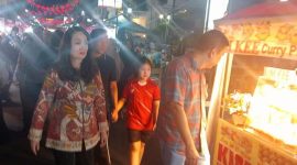 Anggota DPR RI fraksi partai Golkar dapil Kepri Cen Sui Lan saat menghadiri bazar Imlek di Kota Tanjungpinang. Foto: Istimewa