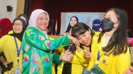 Menaker Ida Fauziyah pada acara Sosialisasi Permenaker Nomor 4 Tahun 2023 tentang Jaminan Sosial PMI di Singapura, Minggu (4/2/2024). Foto: Humas Kemenaker