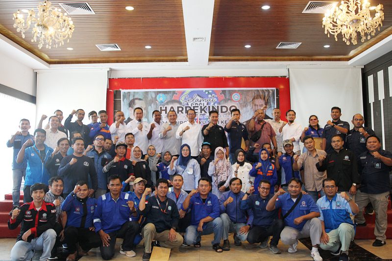 Wakil Wali Kota Batam Amsakar Achmad hadir di Harpekindo dan HUT SPSI ke-51 tahun. Foto: INIKEPRI.COM