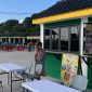 Penjabat (Pj) Wali Kota Tanjungpinang, Hasan,S.Sos dengan tegas meminta para pedagang di kawasan kuliner Anjung Cahaya dan Melayu Square untuk memasang label harga demi kenyamanan pengunjung. Foto: Diskominfo Tanjungpinang
