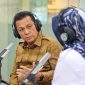 Gubernur Kepri Ansar Ahmad dalam Dialog Tanjungpinang Pagi di Kantor RRI Tanjungpinang, Senin (12/2/2024), bersama Ketua KPU Kepri Indrawan Susilo Pribowoadi dan dipandu oleh Erita Fitrah Insani, Host RRI Tanjungpinang. Foto: Diskominfo Kepri