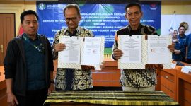 Deputi Bidang Usaha Mikro KemenKopUKM Yulius saat penandatanganan PKS dengan Mitra Layanan Bantuan dan Pendampingan Hukum Tahun 2024.Foto: Kemenkop UKM