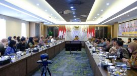 Program Prakerja yang diluncurkan pada 2020 telah menjadi ikon program Pemerintah dalam untuk meningkatkan keterampilan dan daya saing masyarakat Indonesia di pasar kerja. Program ini telah memberikan manfaat kepada 17,5 juta masyarakat di 514 kabupaten/kota seluruh Indonesia. Foto: Humas Ekon