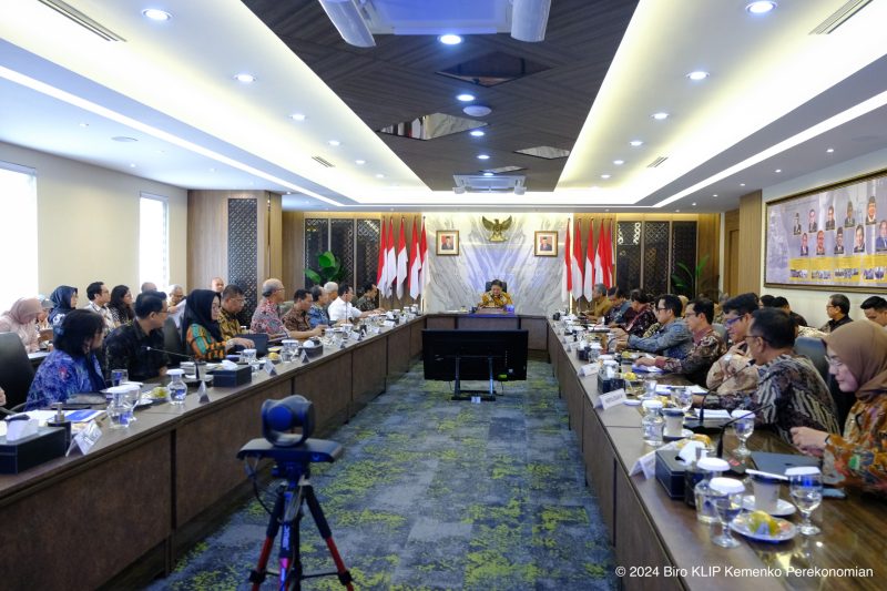 Program Prakerja yang diluncurkan pada 2020 telah menjadi ikon program Pemerintah dalam untuk meningkatkan keterampilan dan daya saing masyarakat Indonesia di pasar kerja. Program ini telah memberikan manfaat kepada 17,5 juta masyarakat di 514 kabupaten/kota seluruh Indonesia. Foto: Humas Ekon