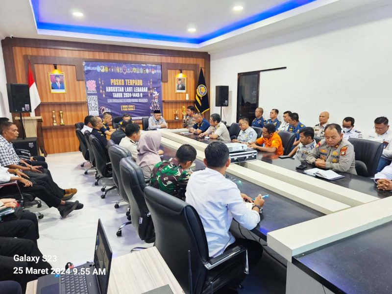 Jumlah penumpang arus mudik pada lebaran idul fitri 1445 H/2024 M diprediksi akan bertambah di banding tahun sebelumnya. Untuk itu perlu diantisipasi lonjakan arus penumpang baik yang datang maupun berangkat pada arus mudik lebaran 2024. Foto: Diskominfo Kepri