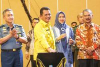 Gubernur Kepulauan Riau H. Ansar Ahmad secara resmi membuka Musyawarah Perencanaan Pembangunan (Musrenbang) Provinsi Kepri Tahun 2024 dalam rangka menyusun Rencana Kerja Pemerintah Daerah (RKPD) Tahun 2025, bertempat di Balairung Wan Seri Beni, Dompak, Tanjungpinang, Rabu (27/3/2024). Foto: Diskominfo Kepri
