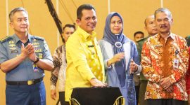 Gubernur Kepulauan Riau H. Ansar Ahmad secara resmi membuka Musyawarah Perencanaan Pembangunan (Musrenbang) Provinsi Kepri Tahun 2024 dalam rangka menyusun Rencana Kerja Pemerintah Daerah (RKPD) Tahun 2025, bertempat di Balairung Wan Seri Beni, Dompak, Tanjungpinang, Rabu (27/3/2024). Foto: Diskominfo Kepri