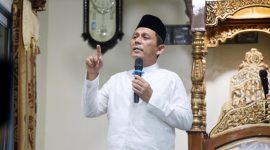 Safari Ramdhan Gubernur Ansar di Masjid Ar-Rahim pada malam Nuzulul Qur'an. Foto: Diskominfo Kepri