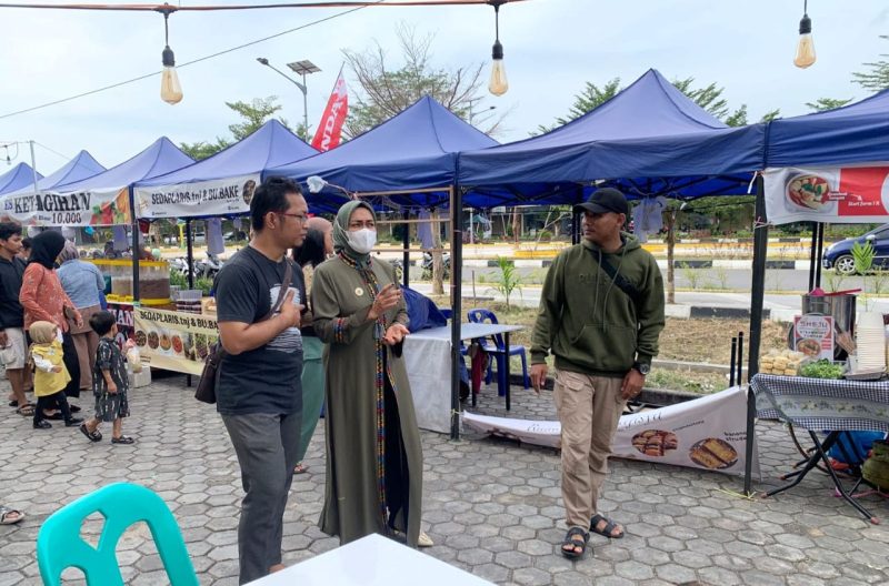 Pemko Tanjungpinang mengapresiasi Dewan Pengurus Daerah (DPD) Perkumpulan Anak Tempatan (Perpat) Tanjungpinang yang berhasil meramaikan kawasan ganet dengan menggelar bazar Ramadhan di Jalan Bandara. Foto: Diskominfo Tanjungpinang