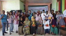 Hari Perempuan Internasional diperingati pada tanggal 8 Maret. Peringatan itu menjadi komitmen untuk terus mendukung para perempuan di dunia. Karena itu PT PLN Batam melalui Srikandi PLN Batam turut merayakan Hari Perempuan Internasional dengan cara mengadakan sosialisasi keselamatan kelistrikan. Foto: PLN Batam untuk INIKEPRI.COM