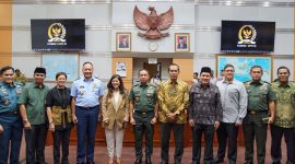Panglima TNI Jenderal TNI Agus Subiyanto saat menghadiri Rapat Kerja Komisi I DPR RI pada Kamis (21/3/2024) di Gedung Nusantara II Paripurna DPR RI, Senayan, Jakarta. Foto. tni.mil.id