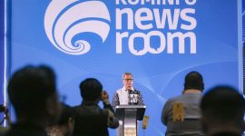 Direktur Jenderal Informasi dan Komunikasi Publik Kementerian Komunikasi dan Informatika (Kemkominfo) Usman Kansong dalam acara Anugerah Media Center (AMC) 2024 di Trans Convention Center, Bandung, pada Selasa (5/3/2024) malam. Foto: Agus Siswanto/InfoPublik