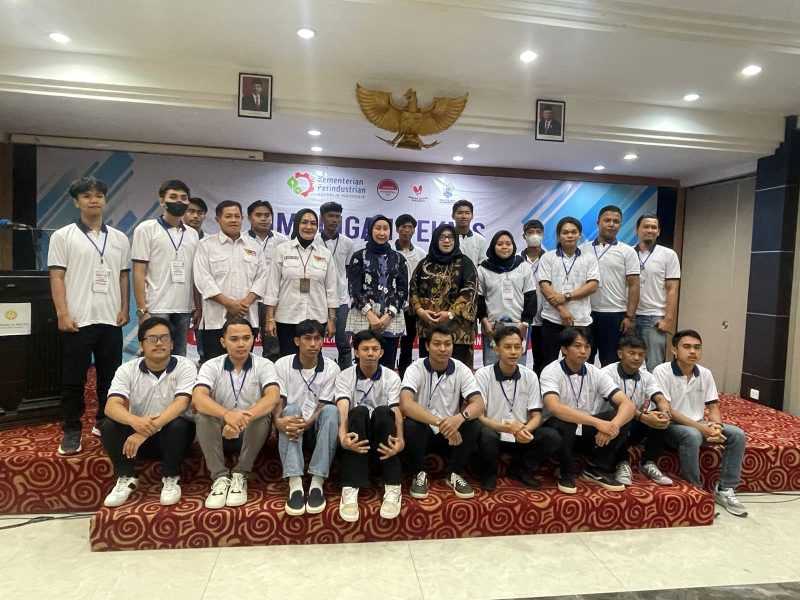 Kementerian Perindustrian (Kemenperin) bekerjasama dengan Dinas Perdagangan dan Perindustrian (Disdagin) Kota Tanjungpinang menggelar kegiatan bimbingan teknis IKM Service Alat Rumah Tangga, di Hotel Comforta, Selasa (23/4/2023). Foto: Diskominfo Tanjungpinang