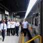 Presiden Joko Widodo ketika meninjau pelaksanaan arus mudik di Stasiun Pasar Senen, Jakarta, Senin (8/4/2024). Foto: BOMI Setpres