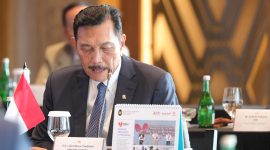 Menteri Koordiantor Bidang Kemaritiman dan Investasi (Menko Marves), Luhut B. Pandjaitan, dalam pertemuan Ke-4 High Level Dialogue and Cooperation Mechanisme (HDCM) RI – RRT di Labuan Bajo, Nusa Tenggara Timur (NTT), Jumat (19/04/2024). Foto: Humas Kemenko Marves