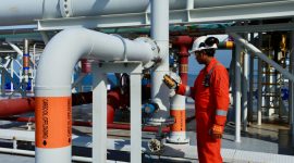 Ilustrasi pekerja di sektor minyak dan gas bumi. Foto: esdm.go.id
