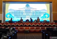 DPRD Kepri menggelar sidang paripurna masa sidang kedua tahun 2024, di Aula Wan Seri Beni Pulau Dompak, Kota Tanjungpinang, Rabu (22/5/2024). Foto: ANTARA/Ogen