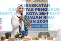 Dalam rangka peningkatan kapasitas pengurus Badan Kontak Majelis Taklim (BKMT) di tingkat Kabupaten/Kota se Provinsi Kepulauan Riau, BKMT Provinsi Kepulauan Riau mengadakan kegiatan peningkatan kapasitas pengurus BKMT Kabupaten/Kota se Provinsi Kepulauan Riau tahun 2024. Foto: Diskominfo Kepri