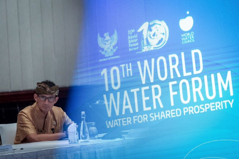 Menparekraf Sandiaga Uno saat doorstop usai mengikuti Rapat Koordinasi Panitia Nasional Penyelenggaraan World Water Forum ke-10 di The Laguna, Nusa Dua, Bali, Kamis (16/5/2024). Foto: Biro Komunikasi Kemenparekraf