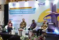 Diskusi Publik bertema Satu Dekade Pembangunan Infrastruktur Transportasi Indonesia. Foto: Kemenhub