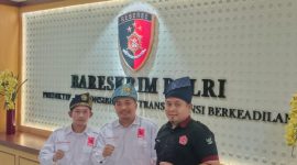 Dewan Pimpinan Cabang (DPC) Pro Jokowi (Projo) Kabupaten Karimun Provinsi Kepulauan Riau, saat du Bareskrim Mabes Polri. Foto: Istimewa
