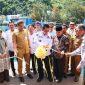 Gubernur Kepulauan Riau H. Ansar Ahmad berkesempatan meresmikan Dermaga Apung (Ponton) High Density Polyethylene (HDPE) di Pelabuhan Tarempa, Senin (6/5/2024). Foto: Diskominfo Kepri