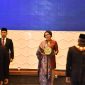 Sekretaris Jenderal (Sesjen), Kementerian Pendidikan, Kebudayaan, Riset, dan Teknologi (Kemendikbudristek), Suharti, melantikan empat orang pemimpin perguruan tinggi negeri, dua orang pejabat pimpinan tinggi pratama, empat orang pejabat administrator, tiga orang pejabat pengawas, dan 16 orang pejabat fungsional. Foto: Dok Kemendikbudristek