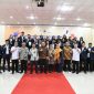 Gubernur Kepulauan Riau, H. Ansar Ahmad menghadiri acara Pelantikan Pengurus Organisasi BEM, SENAT dan PENSI Universitas Riau Kepulauan (UNRIKA) di Kota Batam pada Senin (24/6/2024). Tampak Wakil Ketua 1 DPRD Kepri, Tim Percepatan Pembangunan, Kepala Dinas Pendidikan dan Kepala Bakesbangpol turut hadir bersama Gubernur Ansar. Foto: Diskominfo Kepri