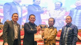 Rapat Paripurna DPRD Kepri di Aula Wan Seri Beni, Tanjungpinang. Foto: Diskominfo Kepri