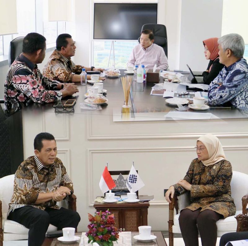 Gubernur Provinsi Kepulauan Riau (Kepri) Ansar Ahmad melakukan kunjungan kerja di Jakarta dengan beraudiensi bersama Menteri PPN/Kepala Bappenas Suharso Monoarfa dan Menteri Ketenagakerjaan Ida Fauziah di ruang kerja kementerian masing-masing pada Kamis (27/6/2024). Foto: Diskominfo Kepri