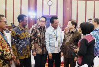Gubernur Kepulauan Riau H Ansar Ahmad menghadiri Acara Peluncuran Kolaborasi Pemanfaatan Sistem Data Registrasi Sosial Ekonomi, dalam rangka Mewujudkan satu data menuju Indonesia Emas 2045, yang diselenggarakan oleh Kementerian Perencanaan Pembangunan Nasional (PPN)/Badan Perencanaan Pembangunan Nasional (Bappenas) di Gedung Dhanapala Kementerian Keuangan, Jakarta, Kamis, (20/6/2024). Foto: Diskominfo Kepri
