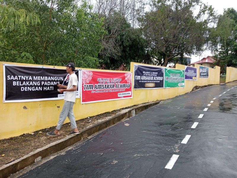 Sejumlah spanduk yang menghiasi Belakangpadang. Foto: INIKEPRI.COM