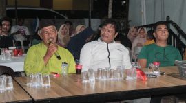Jelang pilwako Batam, Ratusan warga Sei Beduk mendeklarasikan diri menjadi relawan Li Claudia Chandra untuk kontestasi Pilwako Batam 2024, Minggu (9/6/2024). Foto: INIKEPRI.COM