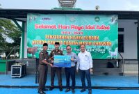 Memperingati Hari Raya Iduladha 1445 Hijriah, PT PLN Batam menyalurkan hewan kurban sapi kepada stakeholders bersama Kejaksaan Tinggi Kepuluan Riau (Kepri) untuk selanjutnya akan didistribusikan kepada para pengurus Masjid, Pondok Pesantren, serta masyarakat yang berhak serta membutuhkan yang tersebar di Tanjung Pinang. Foto: INIKEPRI.COM