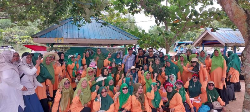 Wakil Wali Kota Batam Amsakar Achmad hadir pada peringatan Milad ke-18 MD (Majelis Dakwah) Kita-Kita Kecamatan Batuaji, yang diselenggarakan di Pantai Air Menanti, Jembatan 4 Barelang, Kota Batam, Minggu (30/6/2024) pagi. Foto: INIKEPRI.COM