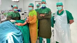 RSUD Raja Ahmad Tabib dengan bangga mengumumkan keberhasilan operasi shoulder hemiarthroplasty yang dilakukan oleh dr. C Rayhan Cein, seorang spesialis ortopedi, Jumat (7/6/2024) yang lalu. Foto: Diskominfo Kepri