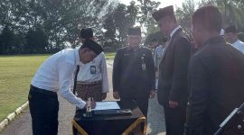 394 orang PPPK (Pegawai Pemerintah dengan Perjanjian Kerja) dari berbagai formasi dilantik Sekda Tanjungpinang di halaman kantor Wali kota Tanjungpinang Senggarang, Jum'at (7/6/2024). Foto: Diskominfo Tanjungpinang