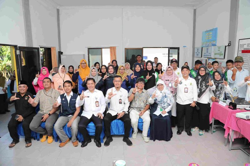 Pemko Tanjungpinang menerima kunjungan Tim dari Kementerian Lingkungan Hidup dan Kehutanan (KLHK) RI untuk penilaian Program Kampung Iklim (Proklim) Lestari tahun 2024 di Kelurahan Bukit Cermin. Foto: Diskominfo Tanjungpinang